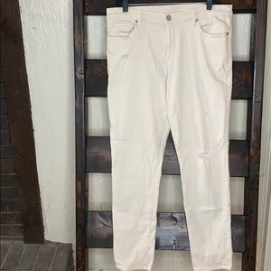 Loft lightweight denim pants.      H1